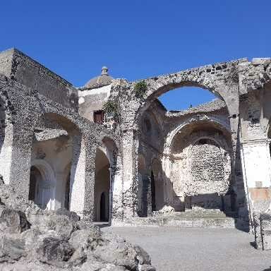 Večne zelený ostrov Ischia so sopkou Monte Epomeo a návšteva ostrova Procida – polpenzia 003