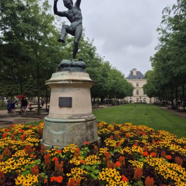 „Silvestrovský Paríž: Polnoc v meste svetiel a lásky“ 010