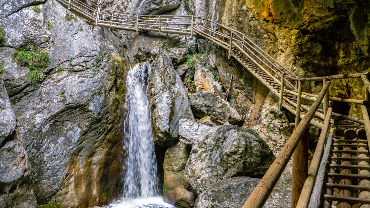 Medvedia tiesňava, vrch Hochlantsch a jazero Teichalmsee