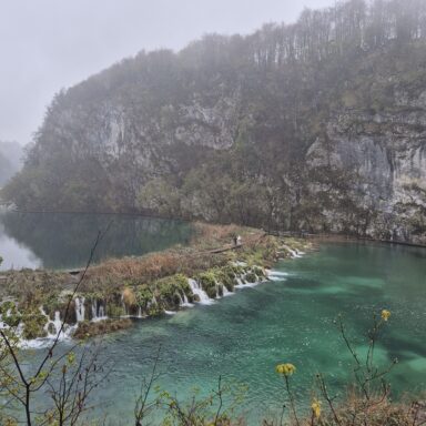 Smaragdové Plitvice a večerný Záhreb 009