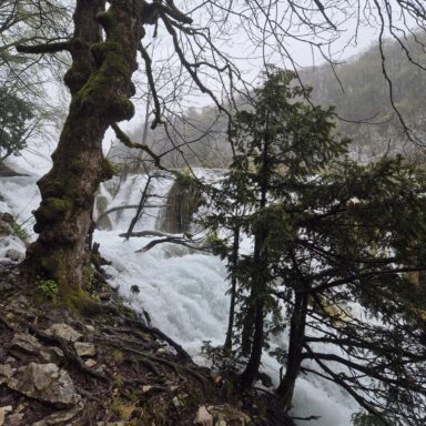Smaragdové Plitvice a večerný Záhreb 018