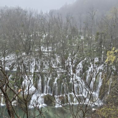 Smaragdové Plitvice a večerný Záhreb 053