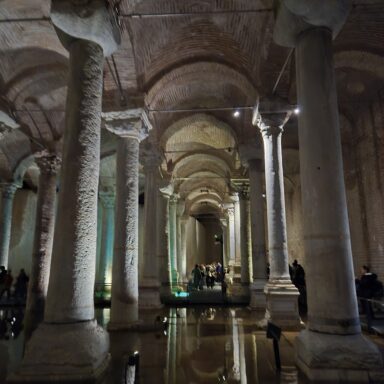 Istanbul bez hraníc: Orient v premiérovom štýle 092