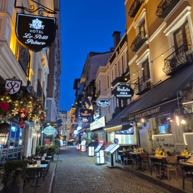 Istanbul bez hraníc: Orient v premiérovom štýle 069