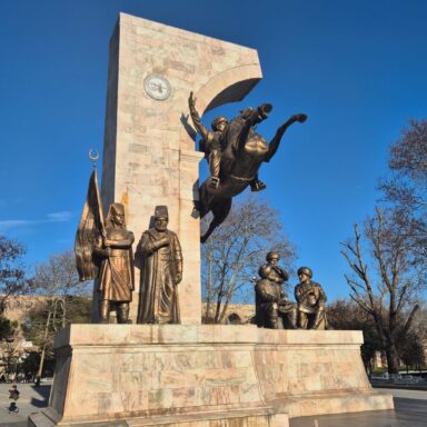 Istanbul bez hraníc: Orient v premiérovom štýle 014